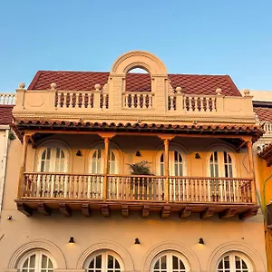Casa Bugo Arsenal Hotel